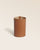 Notre pot à crayons Renouard en cuir vintage camel, vu de face en studio.
