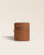 Notre coffret bague Renouard en cuir vintage camel, vu de face fermé en studio.